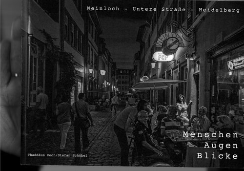 Menschen Augen Blicke. Weinloch, Untere Straße, Heidelberg